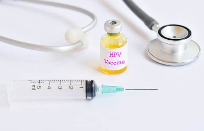 การฉีดวัคซีนป้องกันมะเร็งปากมดลูก HPV
